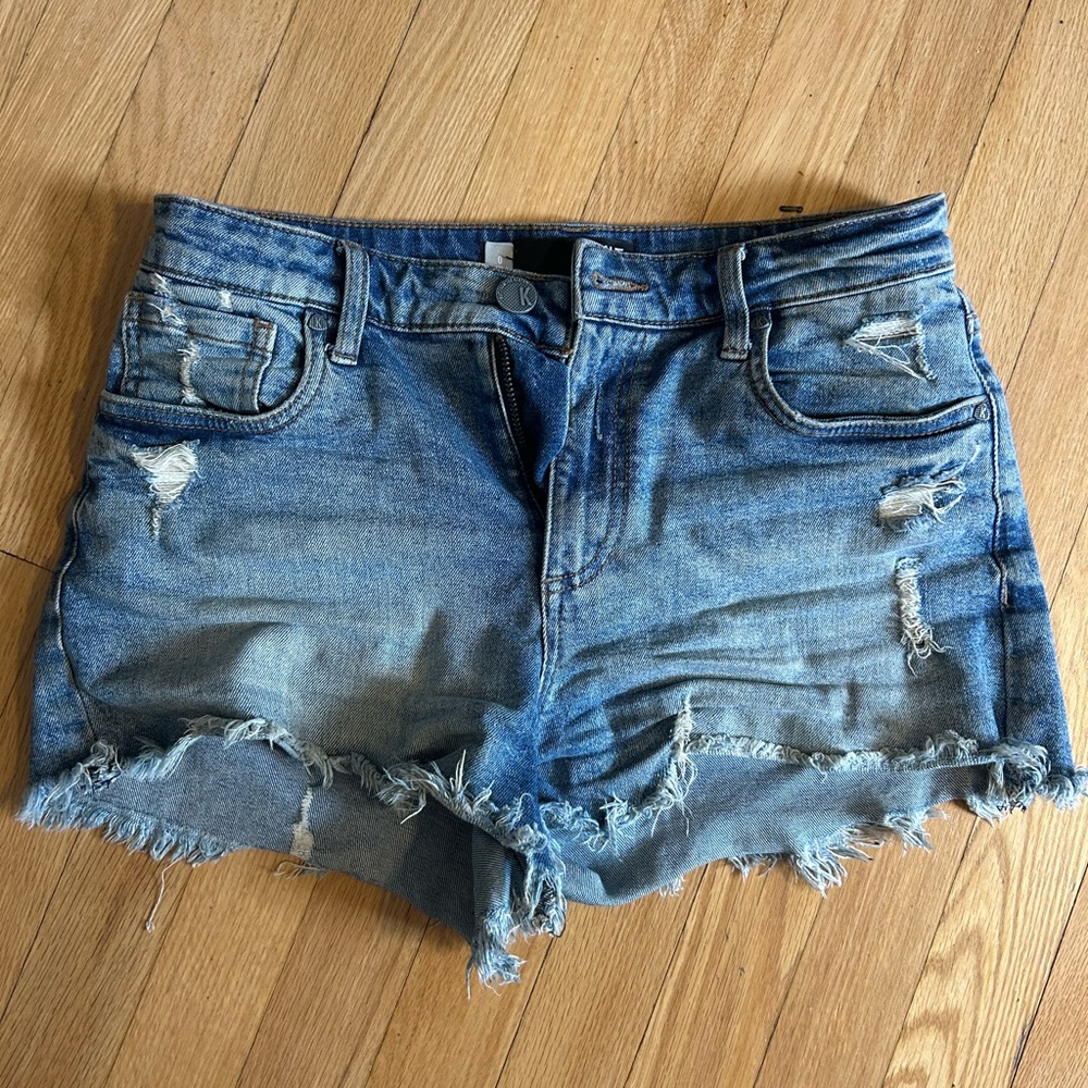 Kut from the kloth High-Rise Distressed Denim Shorts in Medium Wash Blue